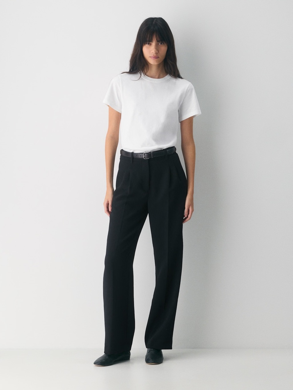 WILFRED • The Effortless Pant (Crepette) in Black